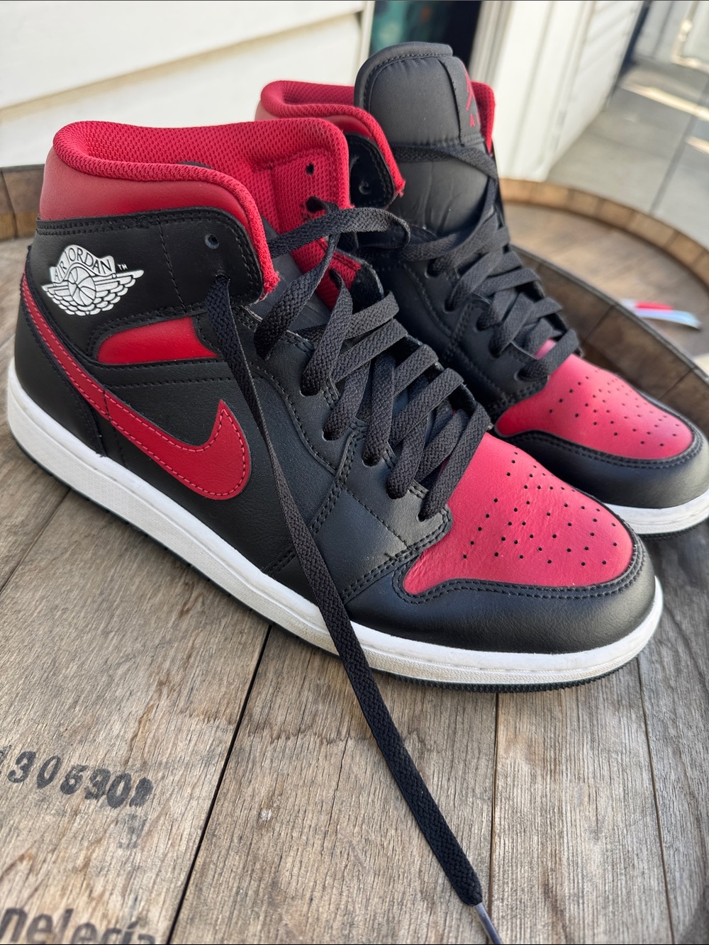 Nike Air Jordan 1 Mid Bred Twist red and black